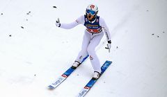 04.01.2020, Österreich, Innsbruck: Ski nordisch/Skispringen: Weltcup, Vierschanzentournee, Großschanze, Herren, 1. Durchgang. Marius Lindvik, Skispringer aus Norwegen, jubelt bei der Landung. Foto: Daniel Karmann/dpa +++ dpa-Bildfunk +++