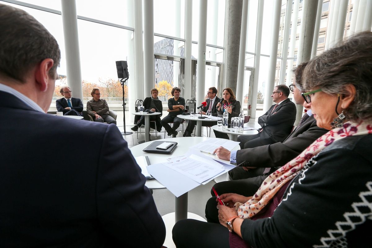"Lëtzebuerger Kënschler fir Flüchtlingen": Vorstellung des Benefizkonzerts in der Philharmonie.
