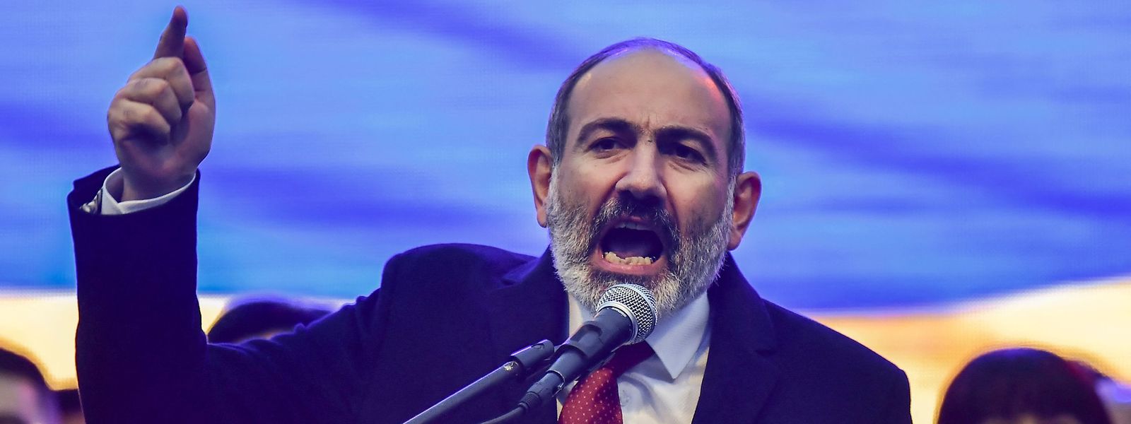 Der armenische Premier Nikol Pashinyan während einer Rede vor Anhängern am 1. März.