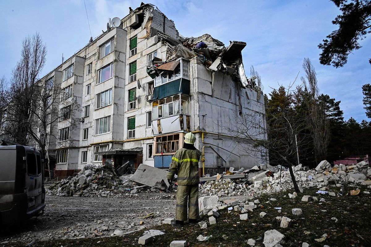 Ein zerstörtes Wohngebäude in Kluhyno-Bashkyrivka nahe Charkiw. 