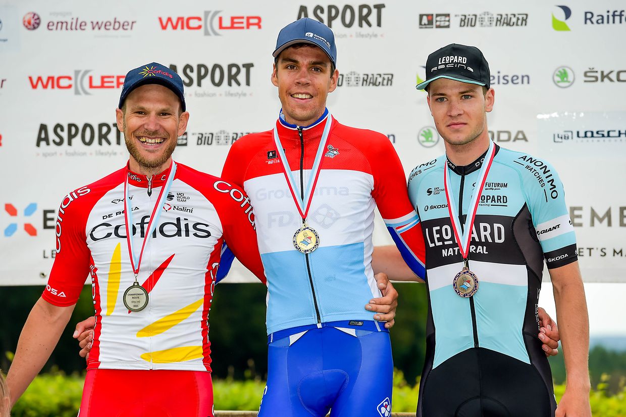 Kevin Geniets (Groupama-FDJ) verteidigt seinen Landesmeistertitel, Jempy Drucker (Cofidis) wird Zweiter und Loïc Bettendorff (Leopard Pro Cycling) fährt auf Rang drei.