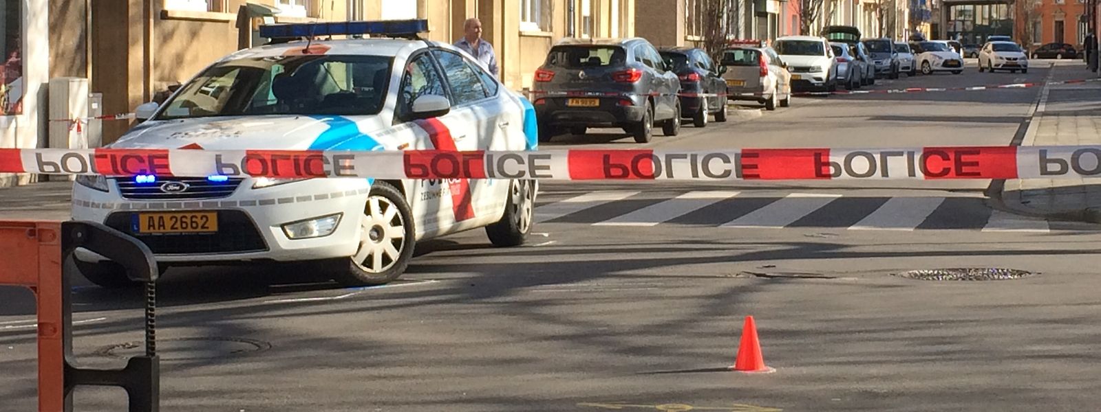 An der Kreuzung der Rue Sigismond mit der Rue des Ardennes hatte sich der Polizist M. dem Fluchtfahrer in den Weg gestellt. 