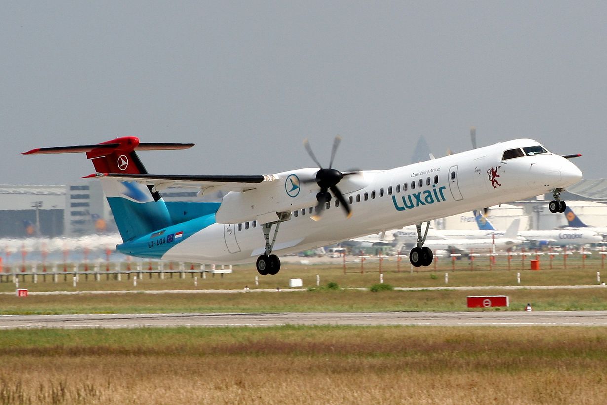 DE  HAVILLAND  DASH 8 - Q400   (LX - LGA  FRA  13.06.2007)
