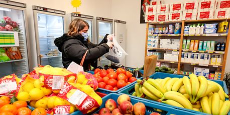 Luxembourg's working poor relying on subsidised food stores - Vimarsana News