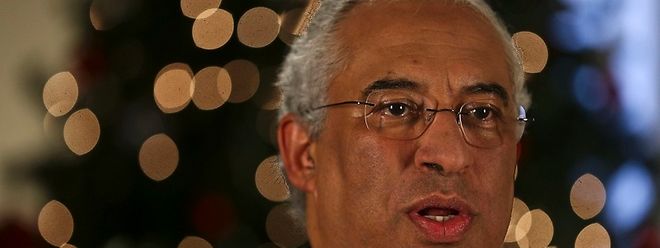 O primeiro-ministro António Costa momentos antes de iniciar a gravação da mensagem para o dia de Natal, na Residência Oficial do Palácio de S. Bento