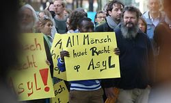 Durch das neue Eilverfahren wird zwischen "politischen Flüchtlingen" und "Wirtschaftsflüchtlingen" unterschieden. 