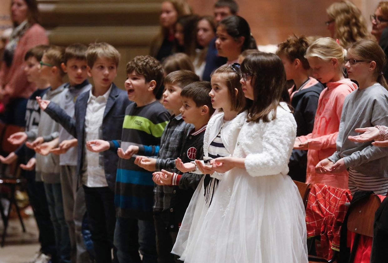 Messe für die neue Pfarrei "Dräilännereck Musel a Ganer Saint-Nicolas"