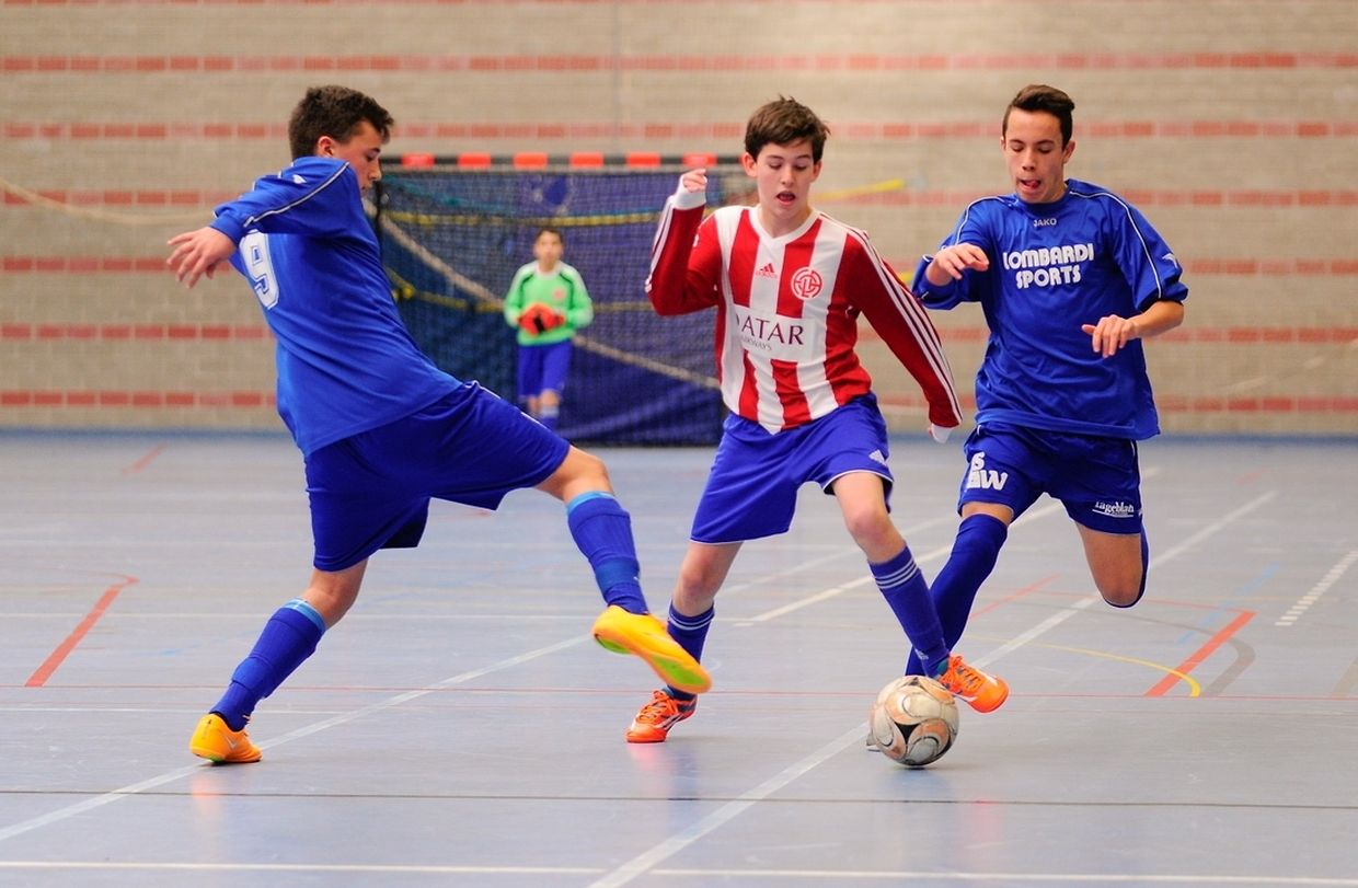 mywort - CS FOLA SCOLAIRES ERREICHEN 2.RUNDE IM LALUX-FUTSAL CUP 2015