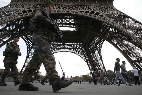 Vor der Fußball-Europameisterschaft : Wegen Terror-Gefahr: Frankreich will Ausnahmezustand verlängern 
