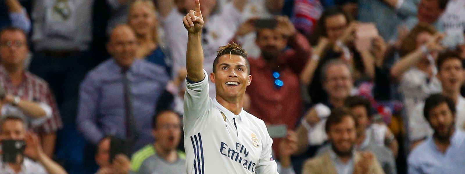 Mais um 'hat-trick' na Liga Milionária para CR7