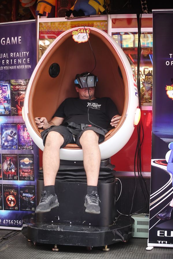 Die Schuberfouer auf dem Glacisfeld ist eröffnet. 20 Tage Spiel, Spaß und Spannung beginnen damit. 