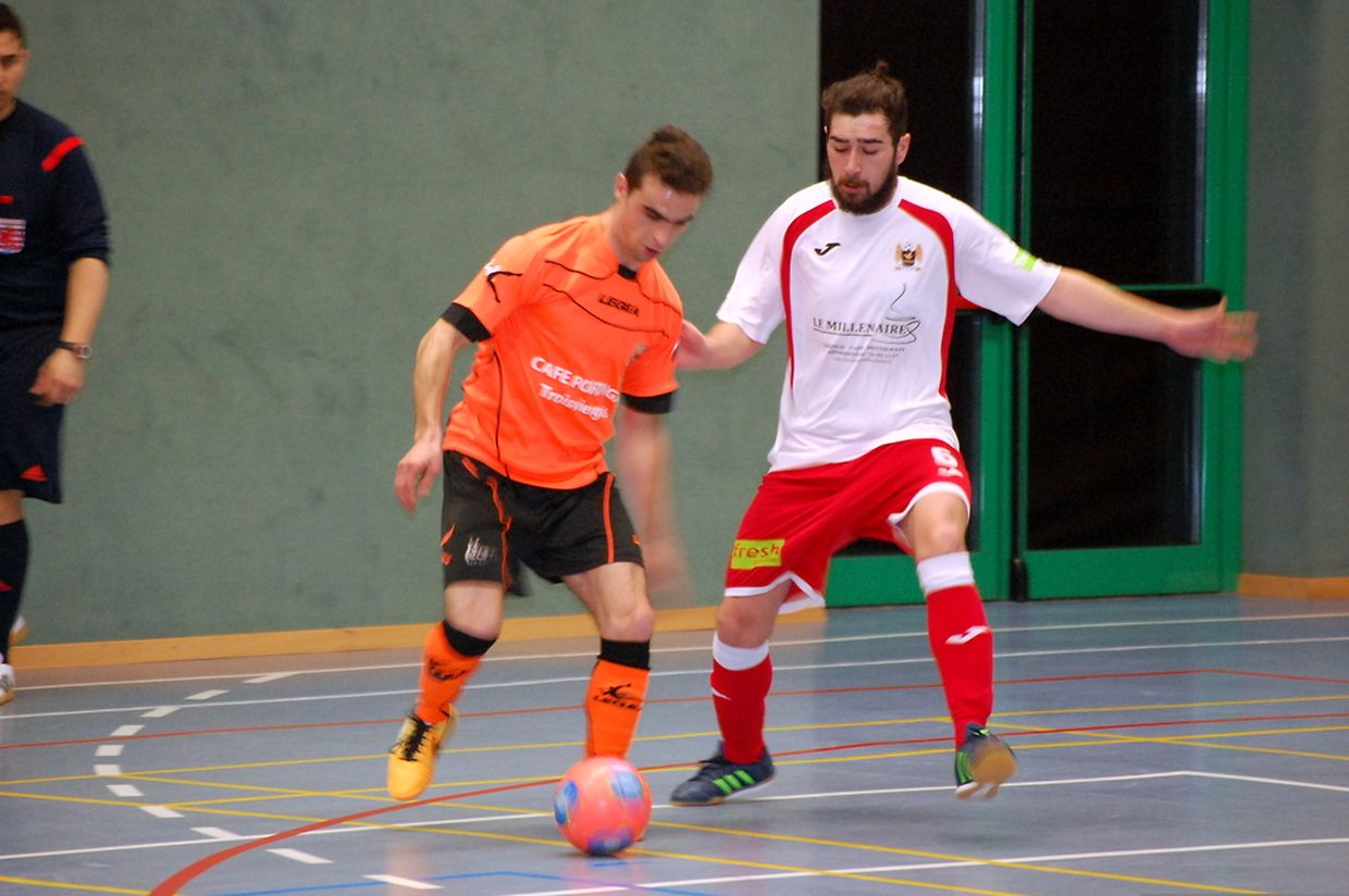 Jorge Filipe Rodrigues da Costa (US Feulen) et Tiago Moreira  (Amicale Clervaux)