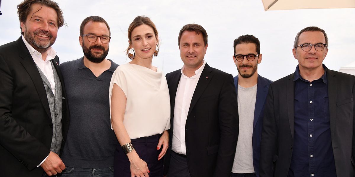 Les partenaires du "Prix Virtelio" autour de l'actrice Julie Gayet et du Premier ministre Xavier Bettel se sont retrouvés au Pavillon luxembourgeois.