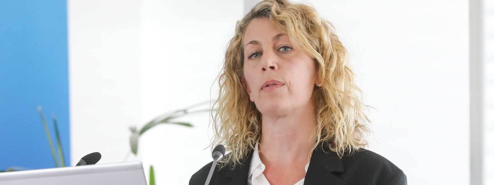 Erste Pressekonferenz als Umweltministerin: Joëlle Welfring (Déi Gréng) bei der Vorstellung des Klimabonus im Wohnungsbau.