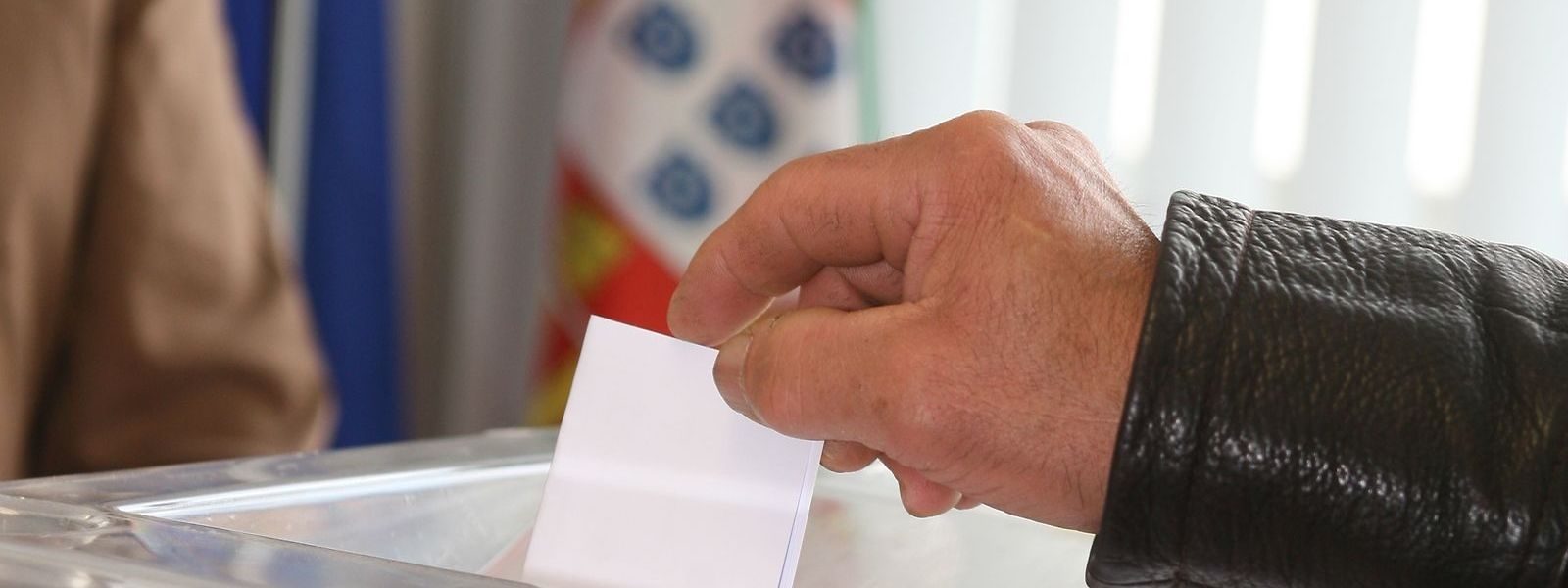 Só três portugueses optaram pelo voto presencial no consulado no Luxemburgo. A grande maioria vota por correspondência.