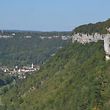 Die "Reculée de Baume" beeindruckt durch ihre steil abfallenden Klippen. - Baume-les-Messieurs / Foto: Frank WEYRICH