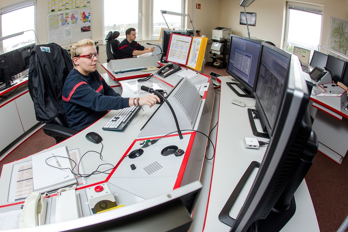 Die Notrufnummer 1-1-2 gilt in Luxemburg seit dem 1. Januar 1993. Zuvor galt die Nummer 0-1-2.