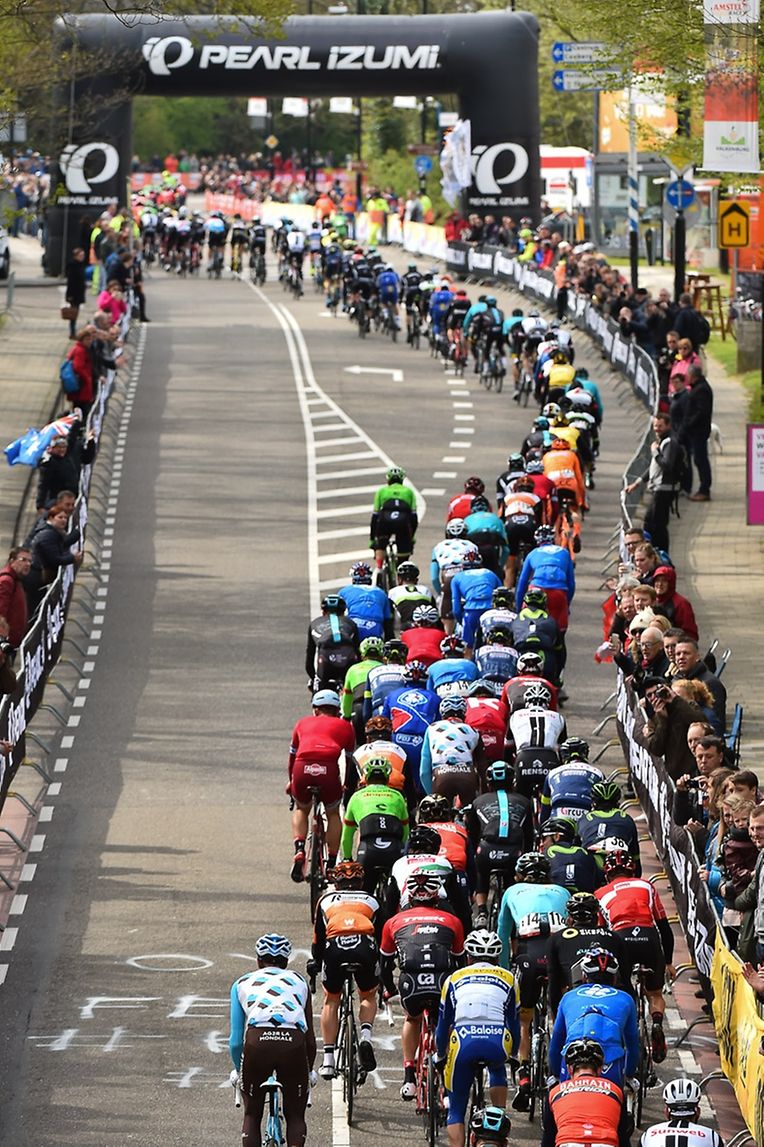 Die Fahrer im Cauberg