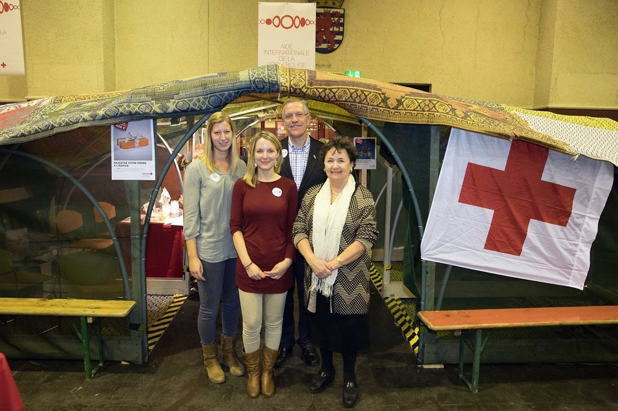 Der "Bazar" des Roten Kreuzes.