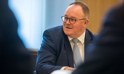 Politik, Neue Regierung, ''Tour de Table'', Schneider Romain, Foto: Lex Kleren/Luxemburger Wort
