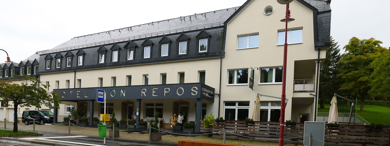 Das Hotel Bon Repos in Scheidgen steht zum Verkauf. Für viel Aufregung sorgte die Ankündigung, es sollte zu einem Flüchtlingsheim werden.  