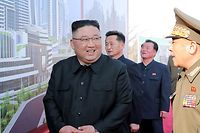 Nordkoreas Machthaber Kim Jong-un bei einer Parteiveranstaltung im März 2021. Wie immer ist der genaue Hintergrund des Bildes nicht zu ermitteln.