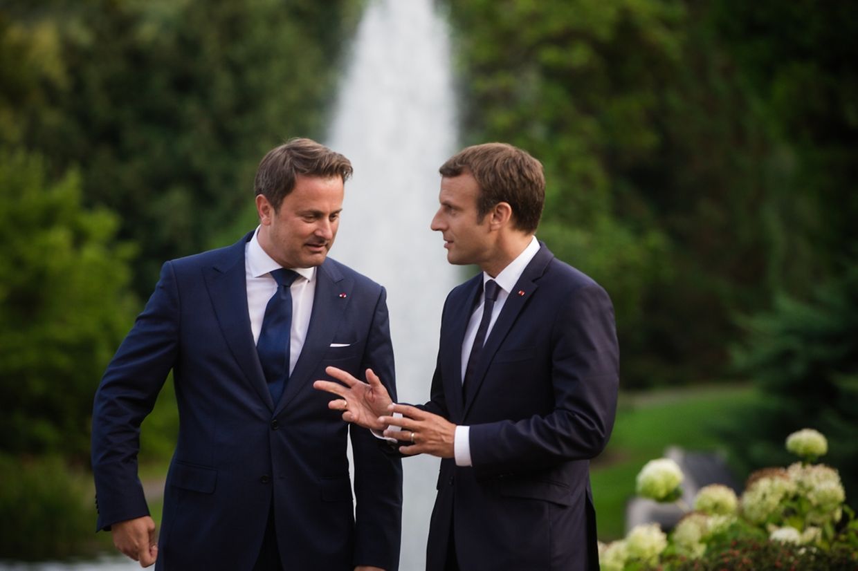 Emmanuel Macron, Xavier Bettel et Charles Michel, au château de Senningen pour une entretien trilatéral