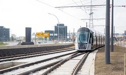 Sieben der insgesamt neun Fahrzeuge, die für den ersten Streckenabschnitt zwischen Luxexpo und Roter Brücke benötigt werden, wurden bereits aus Saragossa geliefert. 