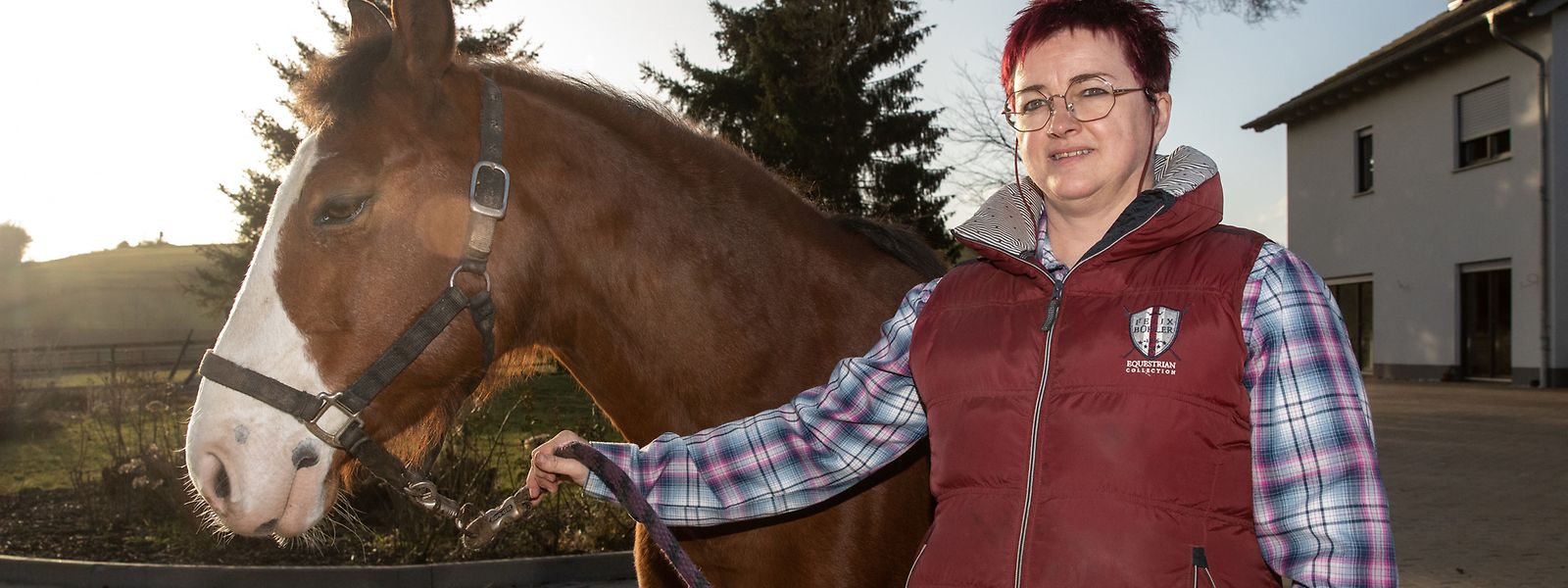 Auf dem Hof von Netti Grassi leben Pferde, Ziegen, Hunde und Katzen. Insgesamt hatte sie aber schon mehr als 14 Tierarten in ihrer Obhut. 