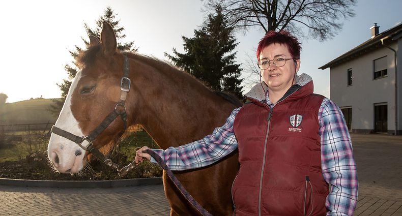 Lok Norden , Portrait Netty Grassi , Q`n Stables , Tierschützerin , Foto:Guy Jallay/Luxemburger Wort