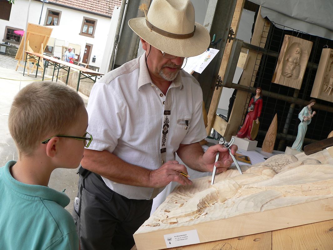 Kunst bewundern, anfassen, ausprobieren und erwerben: Im Kiischpelt waren der Fantasie an Nationalfeiertag erneut keine Grenzen gesetzt.