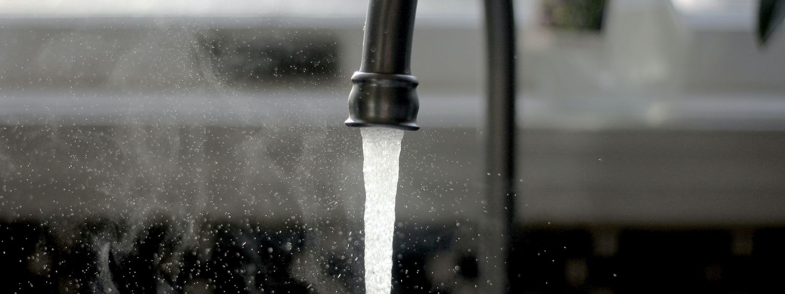 Les communes doivent vendre l'eau à un prix qui couvre leurs coûts.