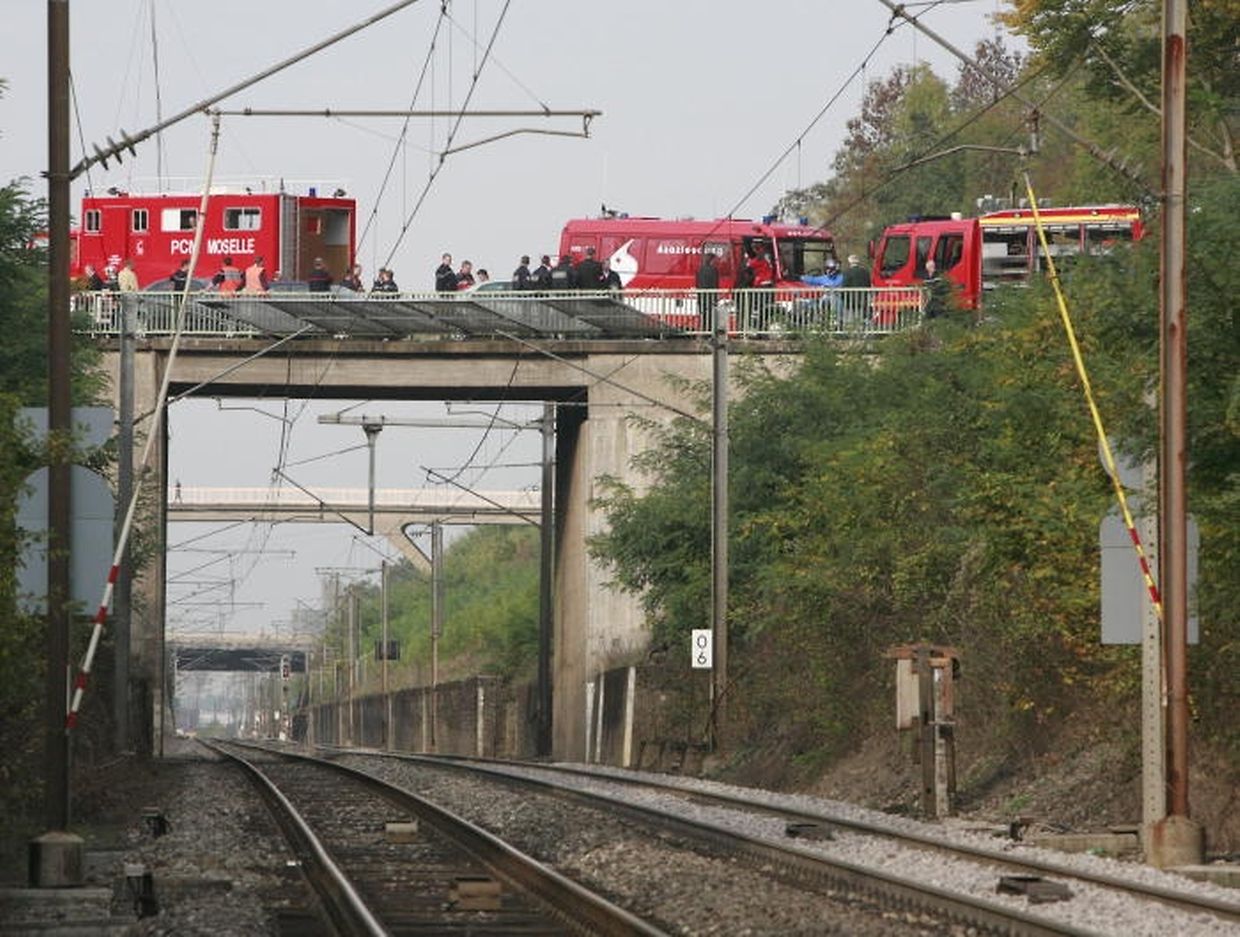 Ce jour-là, six personnes trouvent la mort et 16 personnes sont gravement blessées.&nbsp;
