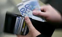 28.02.08 kaufkraft, kauf, geld,  inflation, wert, photo: Marc Wilwert