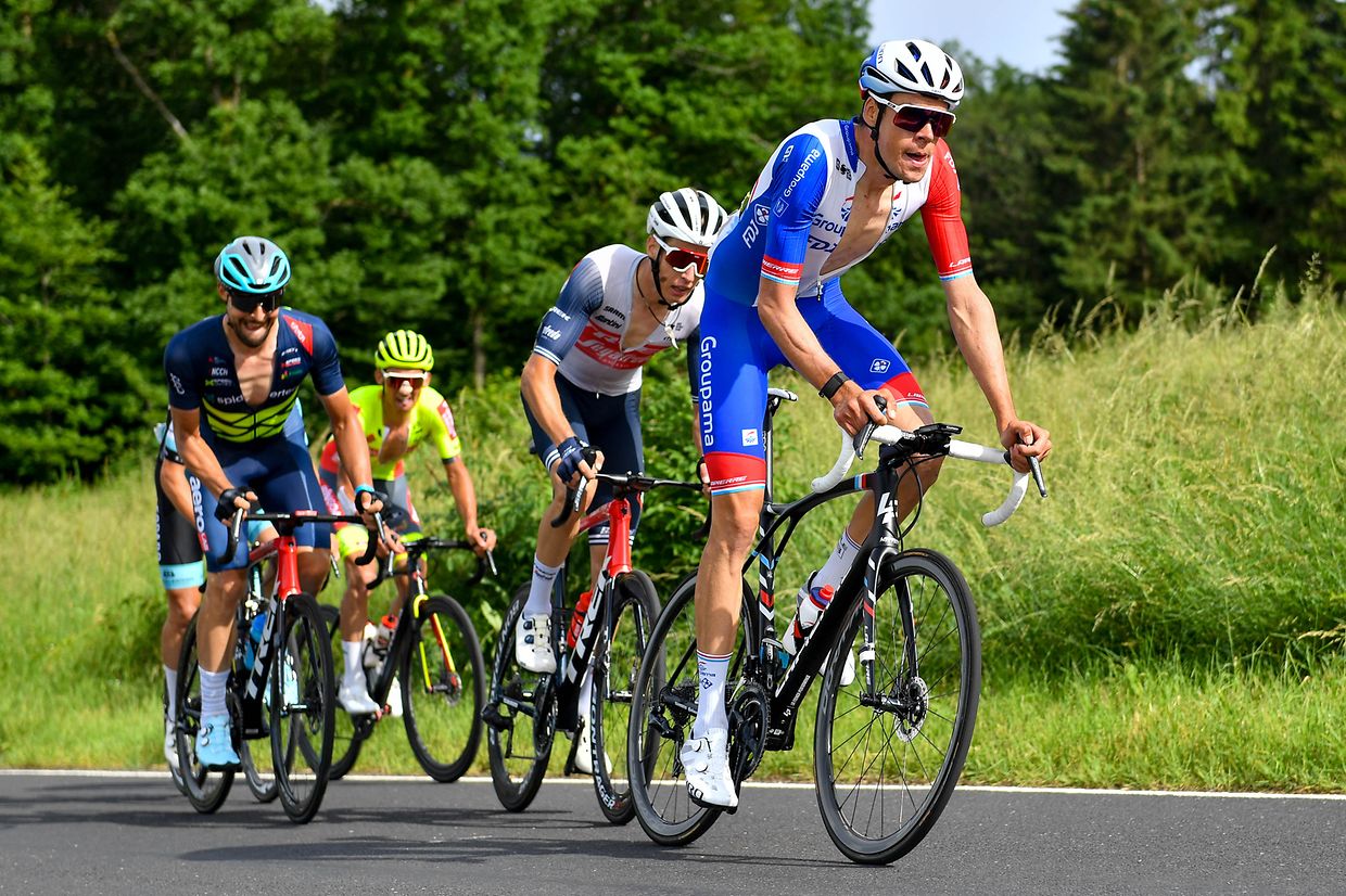 Kevin Geniets (Groupama-FDJ), Alex Kirsch (Trek-Segafredo), Tom Thill (VSD-XSpeed United) und Luc Wirtgen (Bingoal-WB) auf der letzten Runde.