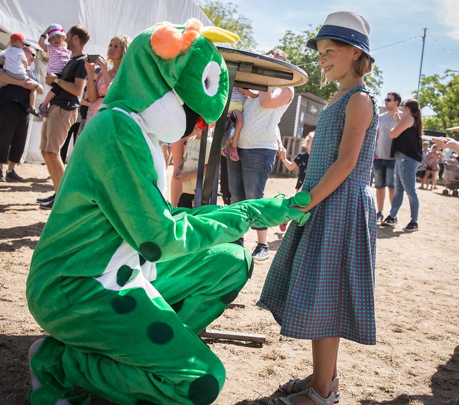 Nicht jeder hat schon mal das Weinfest in Stadtbredimus bei Tageslicht gesehen. Am Sonntagnachmittag war aber auch einiges hier los. 
