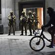 Auch vor dem Bahnhof "Bruxelles Central" waren schwer bewaffnete Sicherheitskräfte positionniert.