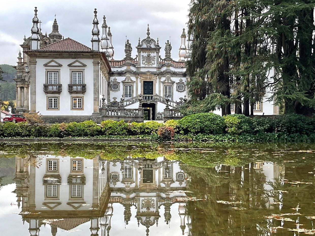 Der Palast Solar de Mateus wurde im 18. Jahrhundert vom Architekten Nicolau Nasoni erbaut. Der Barock-Stil kennzeichnet auch die beeindruckenden Gartenanlagen. 