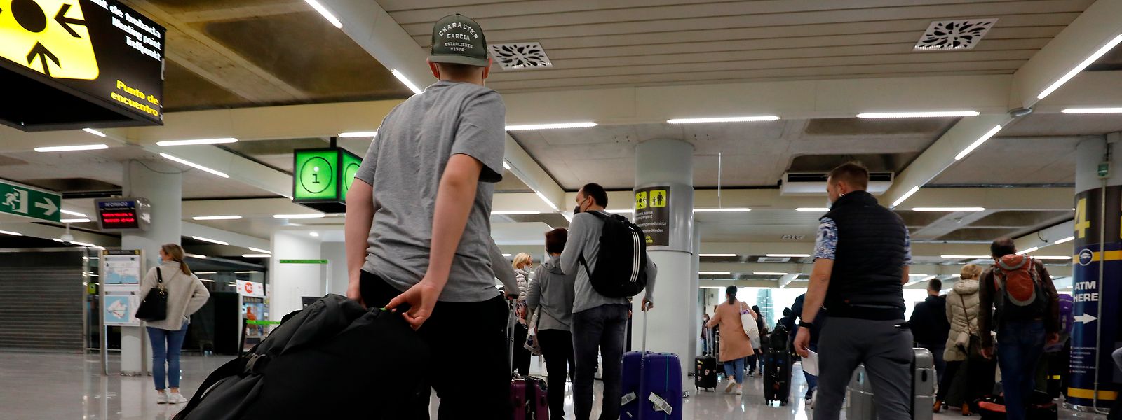 Zum Auftakt der Osterferien in Deutschland ist die Zahl der Corona-Infektionen auf Mallorca und den anderen Balearen-Inseln weiter niedrig. 