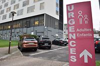 This photograph shows Bel-Air Hospital, CHR (Regional Hospital Center) Metz-Thionville emergency entrance in Thionville, eastern France, on January 3, 2023, as 93% of emergency nurses and orderlies are currently on sick leave. (Photo by Jean-Christophe VERHAEGEN / AFP)