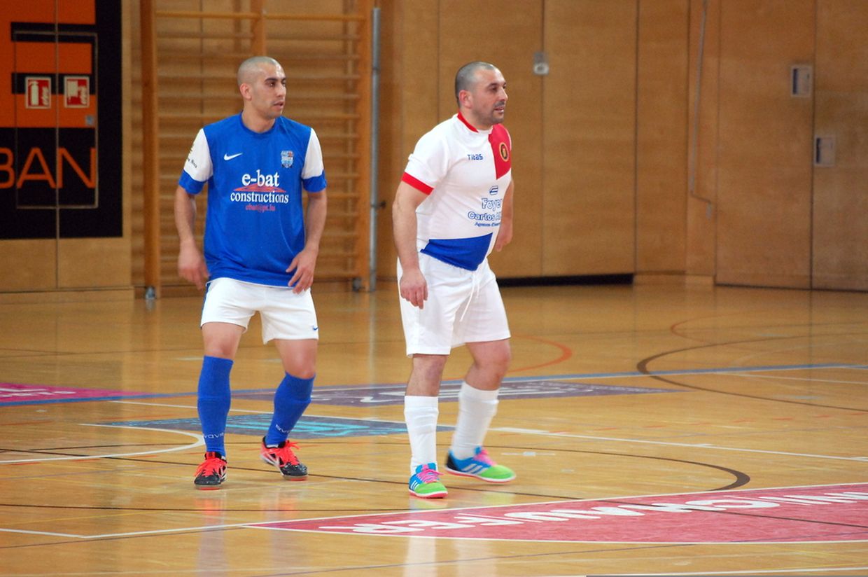 Marcelo Fortes Varela (US Esch-sur-Alzette) et Vitor Figueiredo (AS Sparta Dudelange)