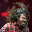 03.06.2018, Rheinland-Pfalz, Nürburg: Frontmann Dave Grohl tritt mit der US-amerikanischen Rockband «Foo Fighters» auf der Hauptbühne des Musikfestival «Rock am Ring» auf. Rund 80 Bands treten am Nürburgring auf drei Bühnen auf. Foto: Thomas Frey/dpa +++ dpa-Bildfunk +++