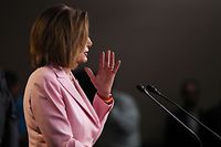 WASHINGTON, DC - SEPTEMBER 27: Speaker of the House Nancy Pelosi (D-CA) joins fellow House Democrats to mark 200 days since they passed H.R. 1, the For the People Act with a news conference at the U.S. Capitol September 27, 2019 in Washington, DC. Following the release of a whistle-blower complaint about abuse of power, the House Democratic leadership announced this week that it is launching a formal impeachment inquiry against President Donald Trump.   Chip Somodevilla/Getty Images/AFP
== FOR NEWSPAPERS, INTERNET, TELCOS & TELEVISION USE ONLY ==