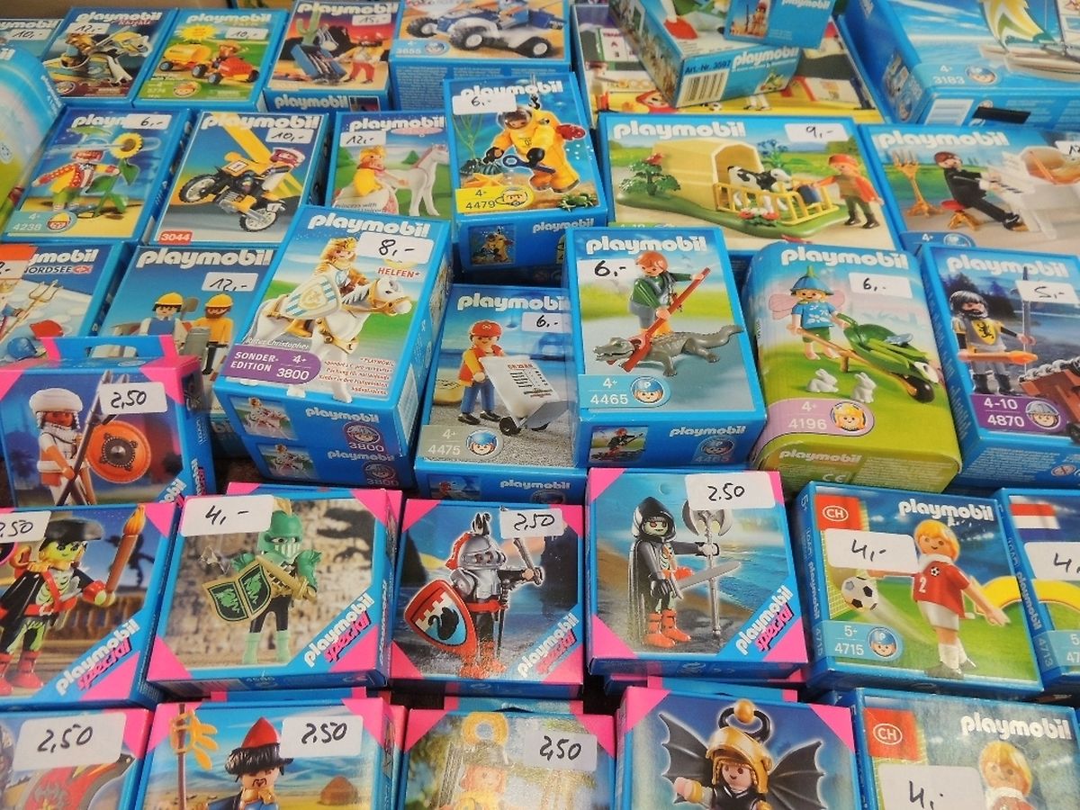 Playmobil fans get their money's worth in Clémency