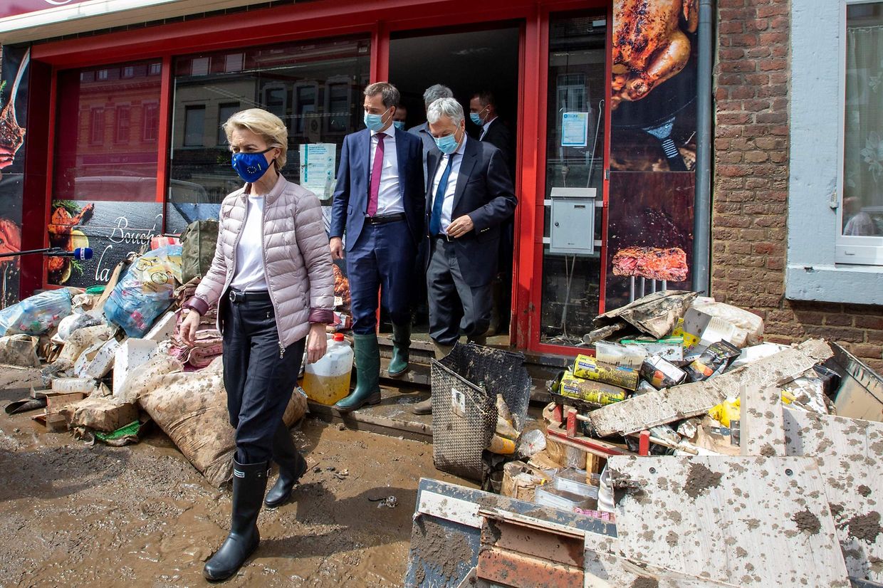 La présidente de la Commission européenne Ursula von der Leyen et le Premier ministre belge Alexander De Croo ont effectué une visite de terrain. L'UE sera sollicitée pour une aide d'urgence.