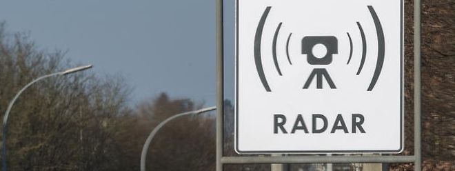 Die Autofahrer werden nur vor den fixen Radargeräten gewarnt. 