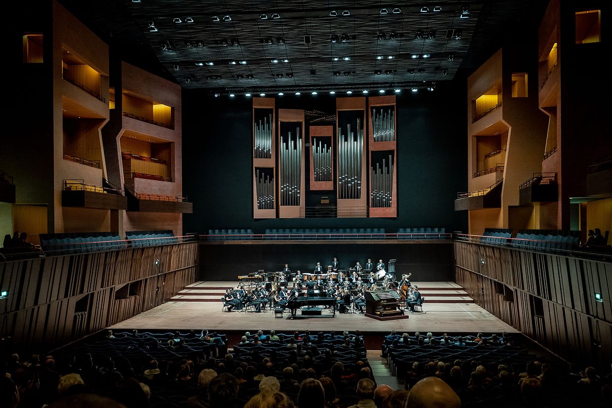 Luxembourg Wind Orchestra - LWO - "Hope" - Luxembourg - Ville - Philharmonie - 12/03/2022 - photo: claude piscitelliLuxembourg Wind Orchestra - LWO - "Hope" - Luxembourg - Ville - Philharmonie - 12/03/2022 - photo: claude piscitelli
Luxembourg Wind Orchestra
Philippe Noesen direction
Zala Kravos piano
Maurice Clement orgue