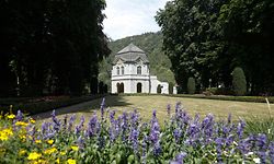 In der Orangerie der Abtei in Echternach liegt der Rokoko-Pavillon. Er wurde 1761 von Paul Mungenast erbaut.
