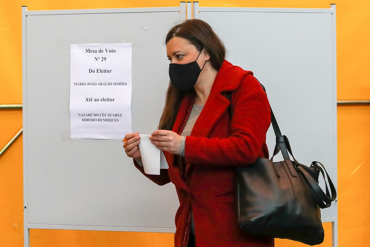 A candidata às eleições presidenciais, Marisa Matias, votou em Coimbra. 
