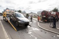 Lokales.Autos werden aus dem Parking Rousegärtchen geborgen.Brand,Feuer Parking. Foto: Gerry Huberty/Luxemburger Wort